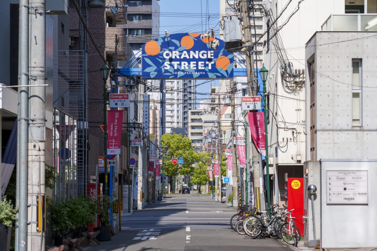 商業施設・飲食店・カフェが多い